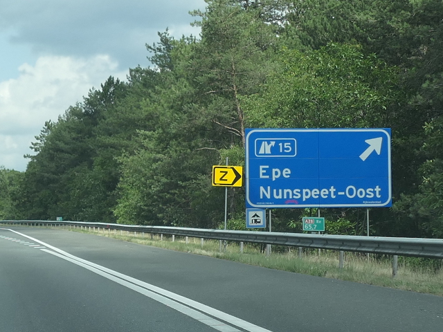 P1100296a28nx15