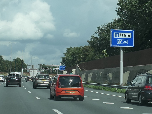 P1100327a28nx20