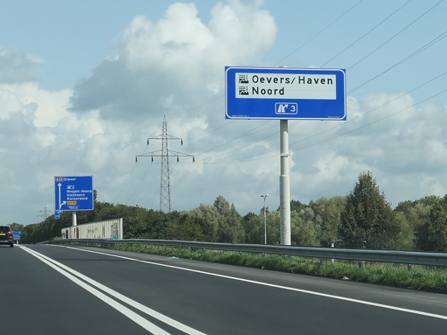 P1110706a32nx3