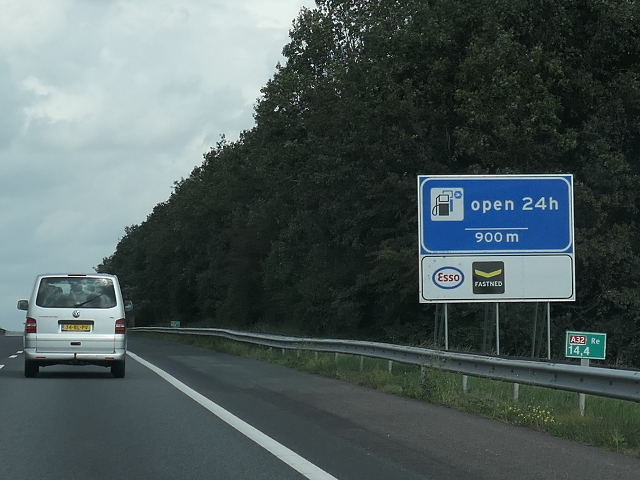 P1110718a32npaardeweide