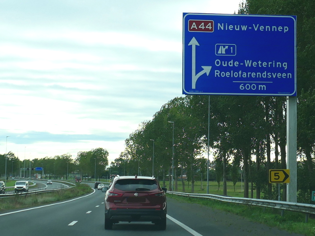 P1130573a44nx1