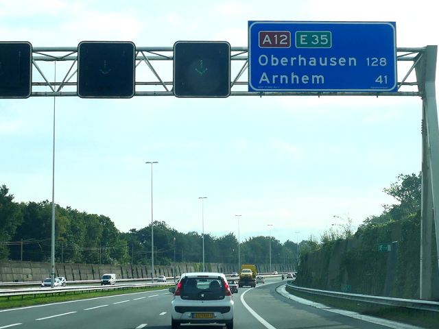 P1140504a12ox21