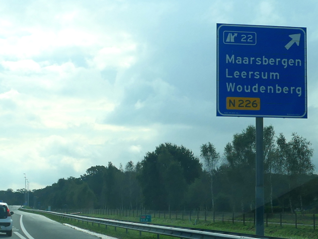 P1140506a12ox22