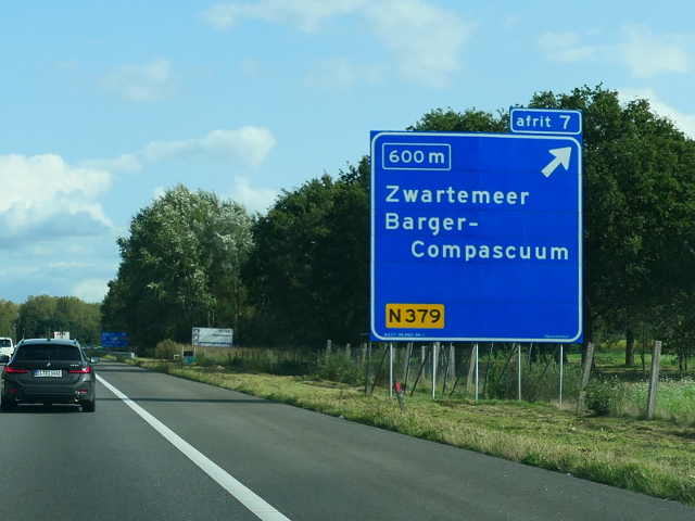 P1150892a37ox7