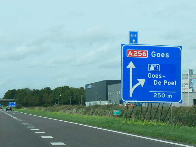 P1160233a256nx1