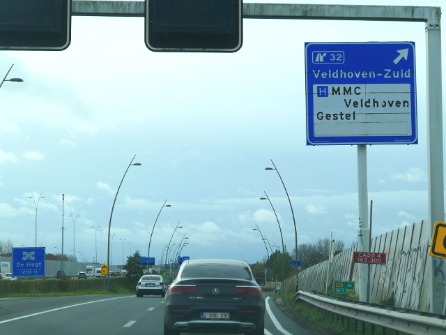 P1170819a2zx32