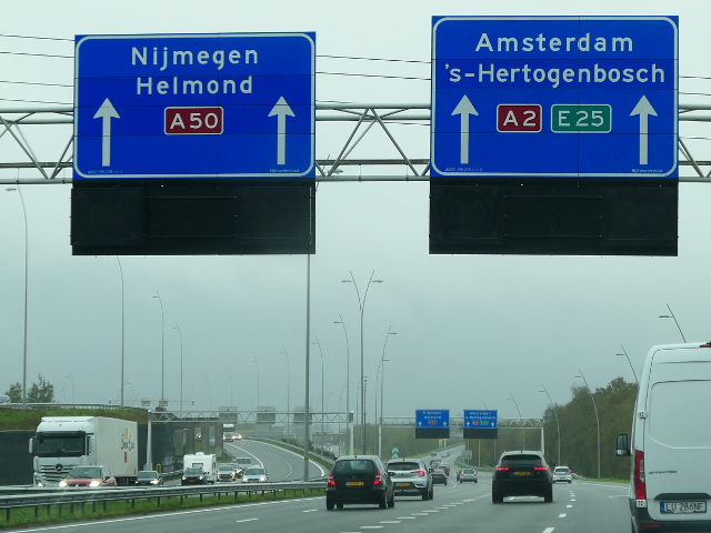 P1180028a50nekkers