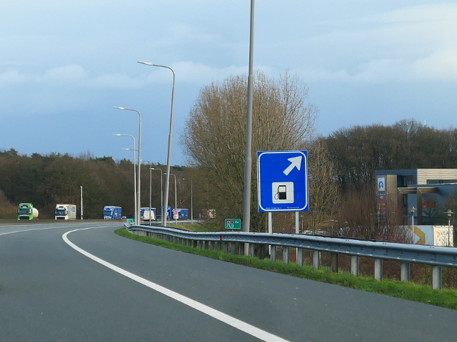 P1220888a67ox40p