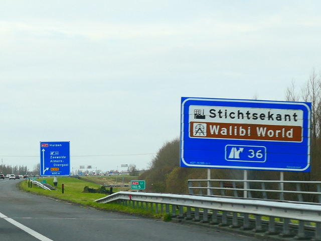 P1240898a27zx36