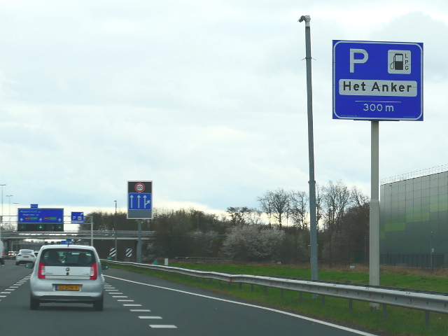 P1250454a2zanker