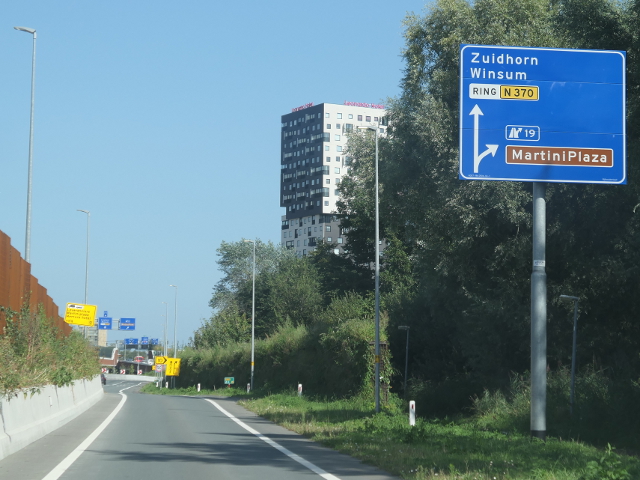 P1300815n370ox19
