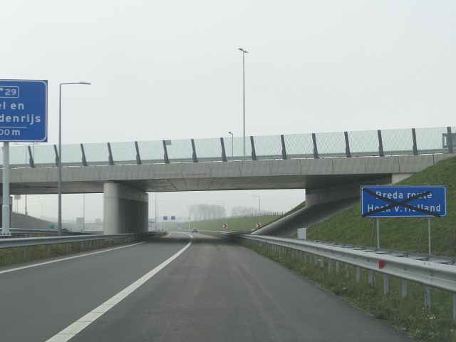P1330636a16nx29