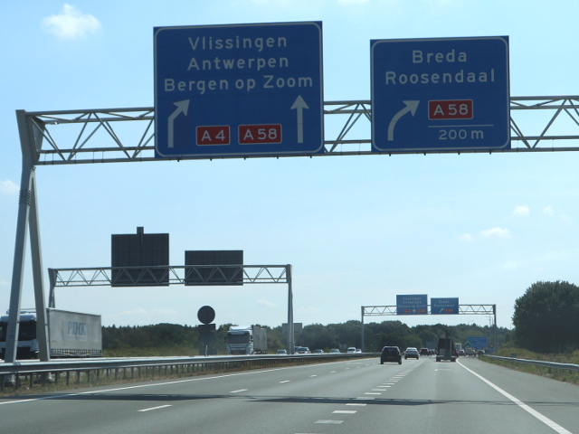 IMG_5489a4zzoomland