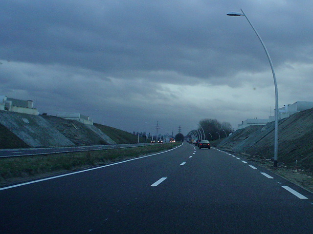 DSC08779a325dv2