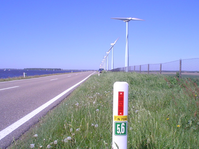 DSC09813n704