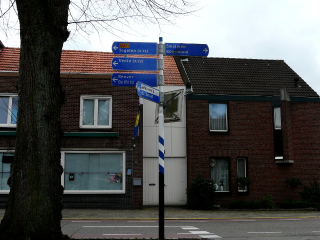 P1030650n271beesel