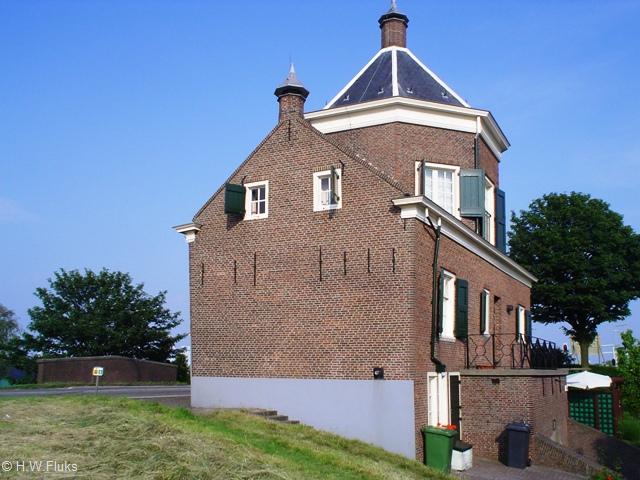 n220a