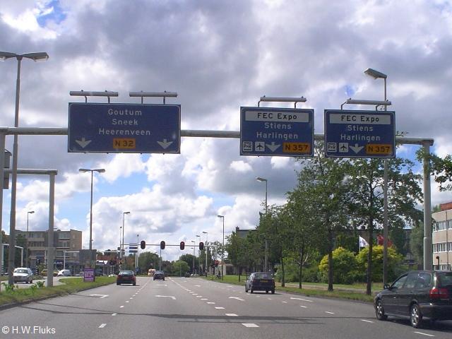 n32