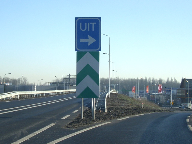 IMGP1033n516uit
