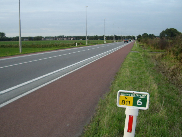 IMGP2100n811km6