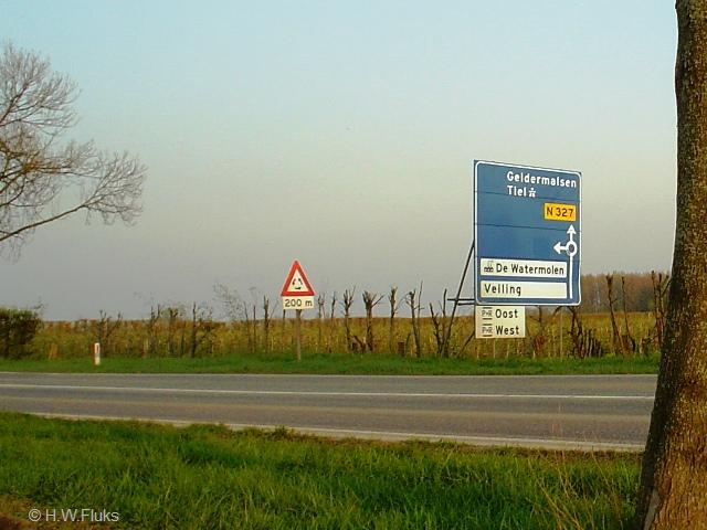 n327xDSC04016
