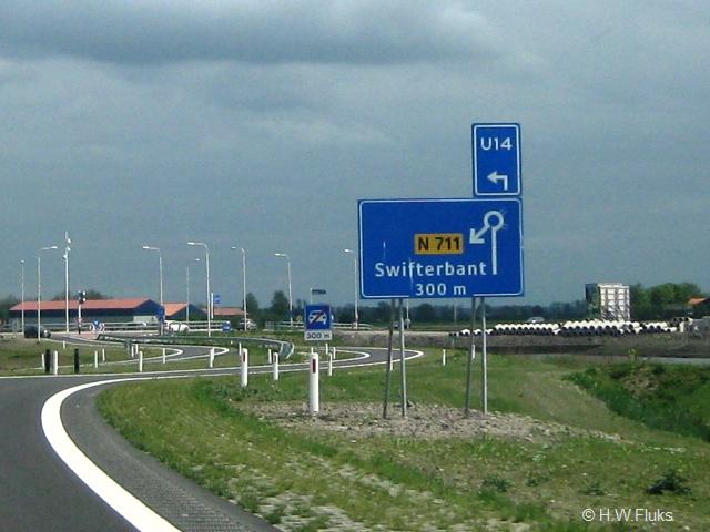 n711u14_9791