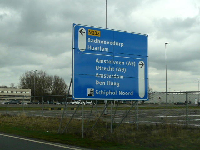 P1300529n232a9schiphol