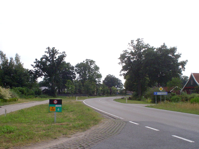 DSC07639n744