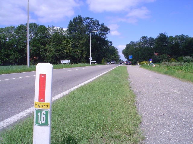 DSC07662n717