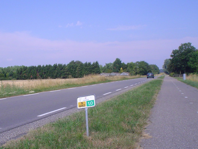 DSC07768n682