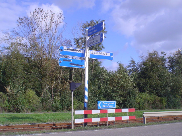 DSC08209n990rijverkeer