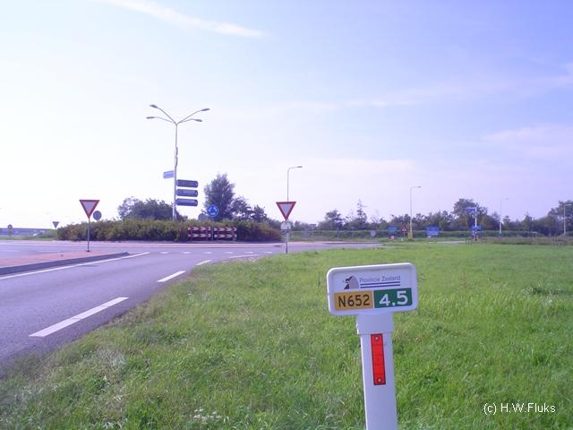 n652