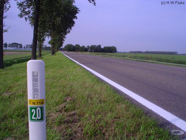 n718