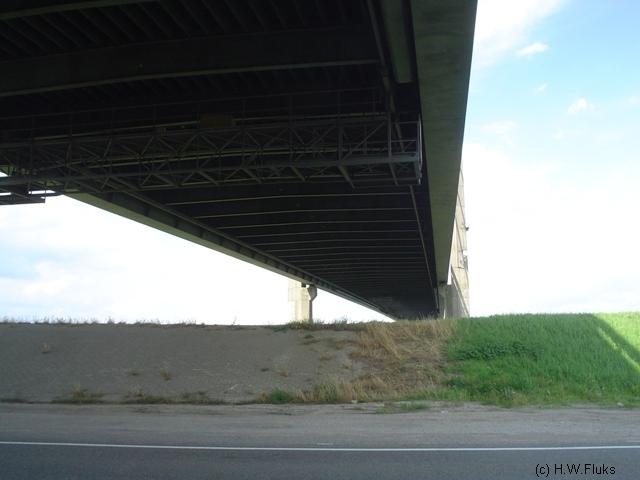 n764brug