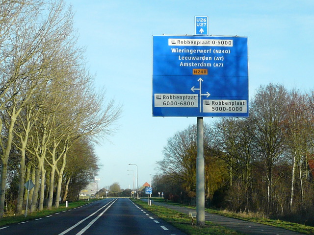 P1120744n240a7n248u26u27