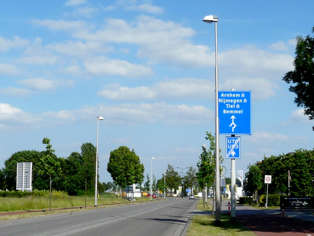 P1160895u93u76