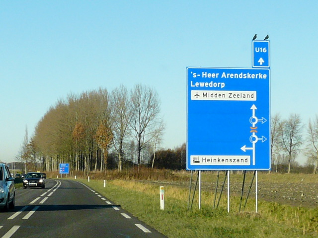 P1290658u16