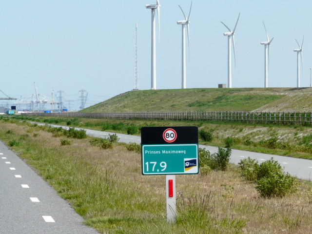 P1320296hmprinsesmaximaweg