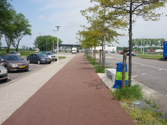 DSC04018vzpbisde