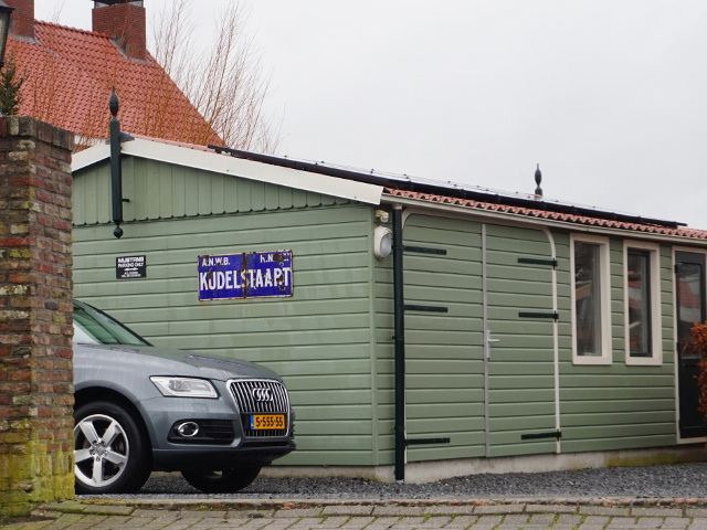 DSC07850antiekkudelstaart