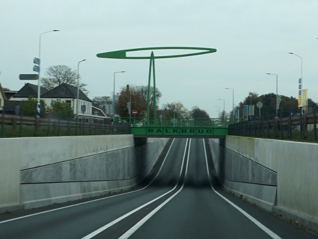 DSC04057n377balkbrug