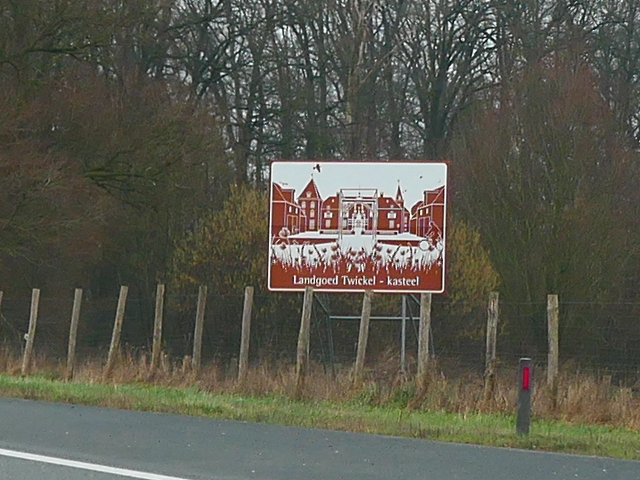 P1250167bruintwickelkasteel