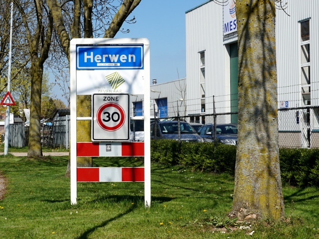 DSC01107herwen_b