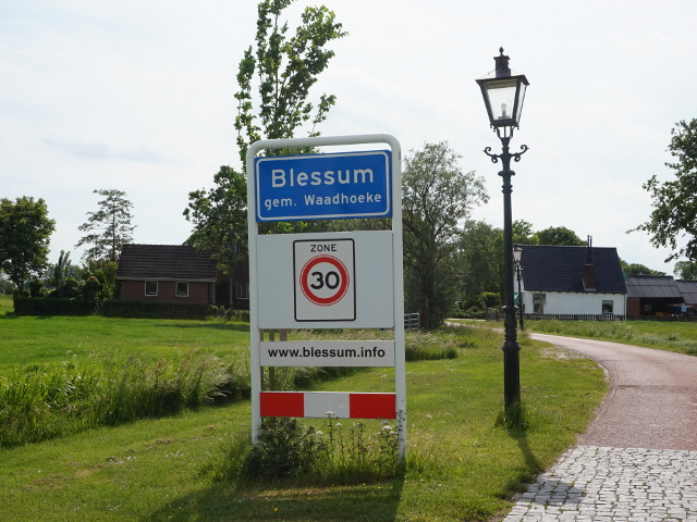 DSC02824blessum_b