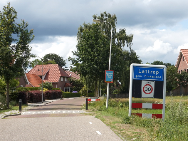 DSC04039lattrop_b