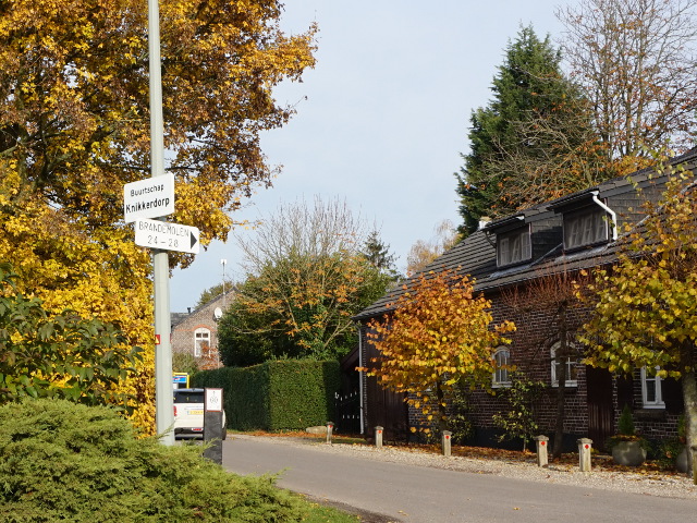 DSC06337knikkerdorp_w