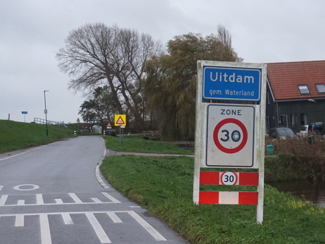 DSC08369uitdam_b