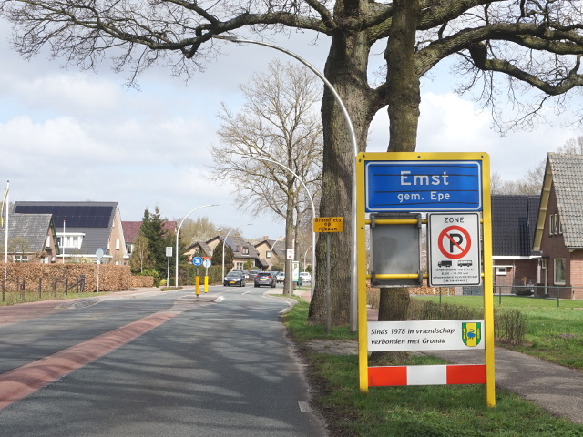 DSC03372emst_b