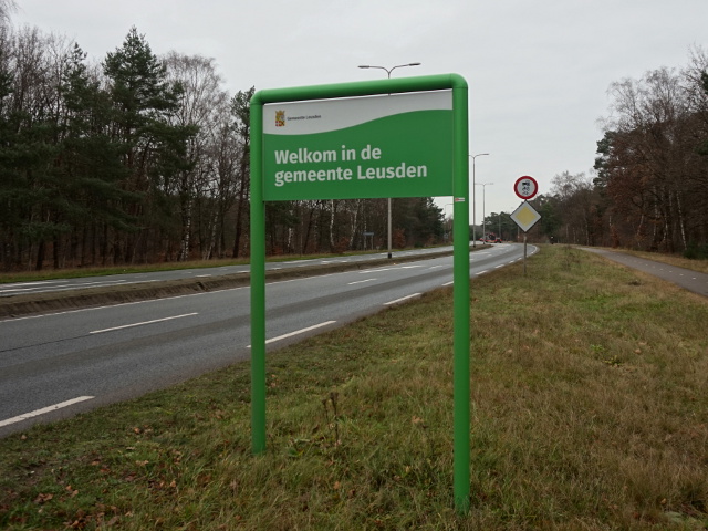 DSC09099gemleusden_g