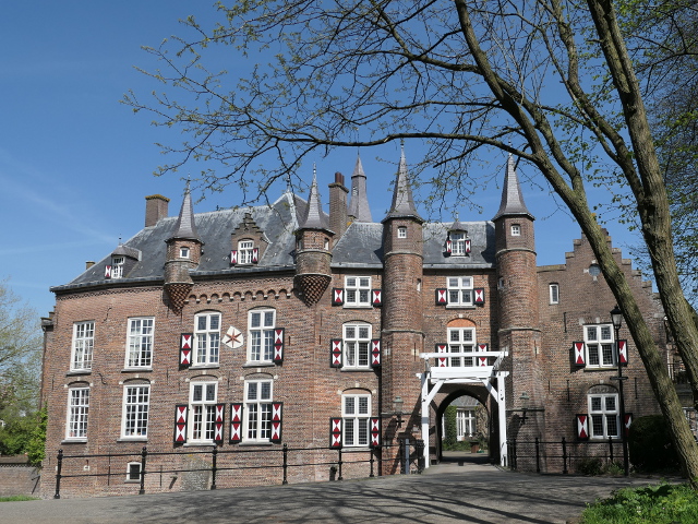 P1030377vught_z